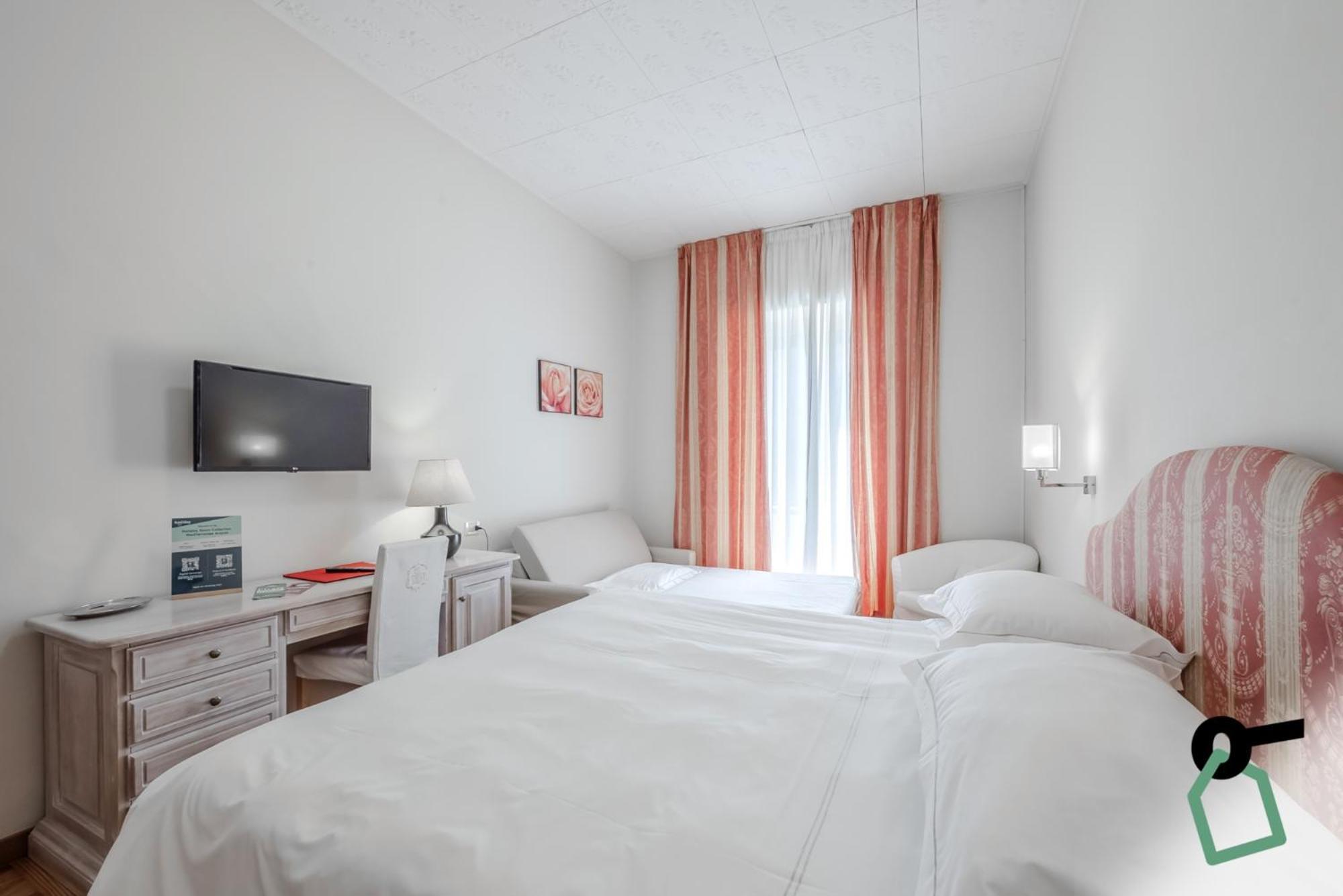 Hotiday Room Collection - Mediterranee Alassio Esterno foto