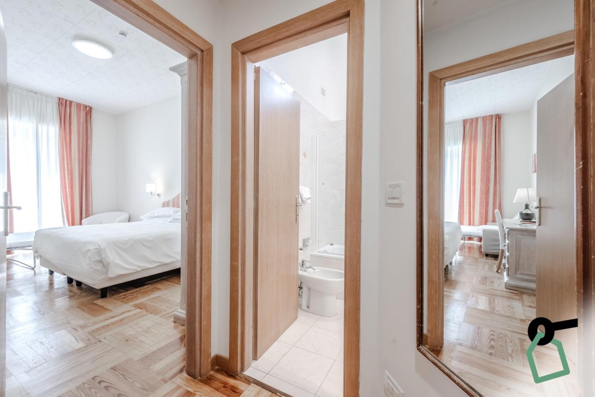 Hotiday Room Collection - Mediterranee Alassio Esterno foto