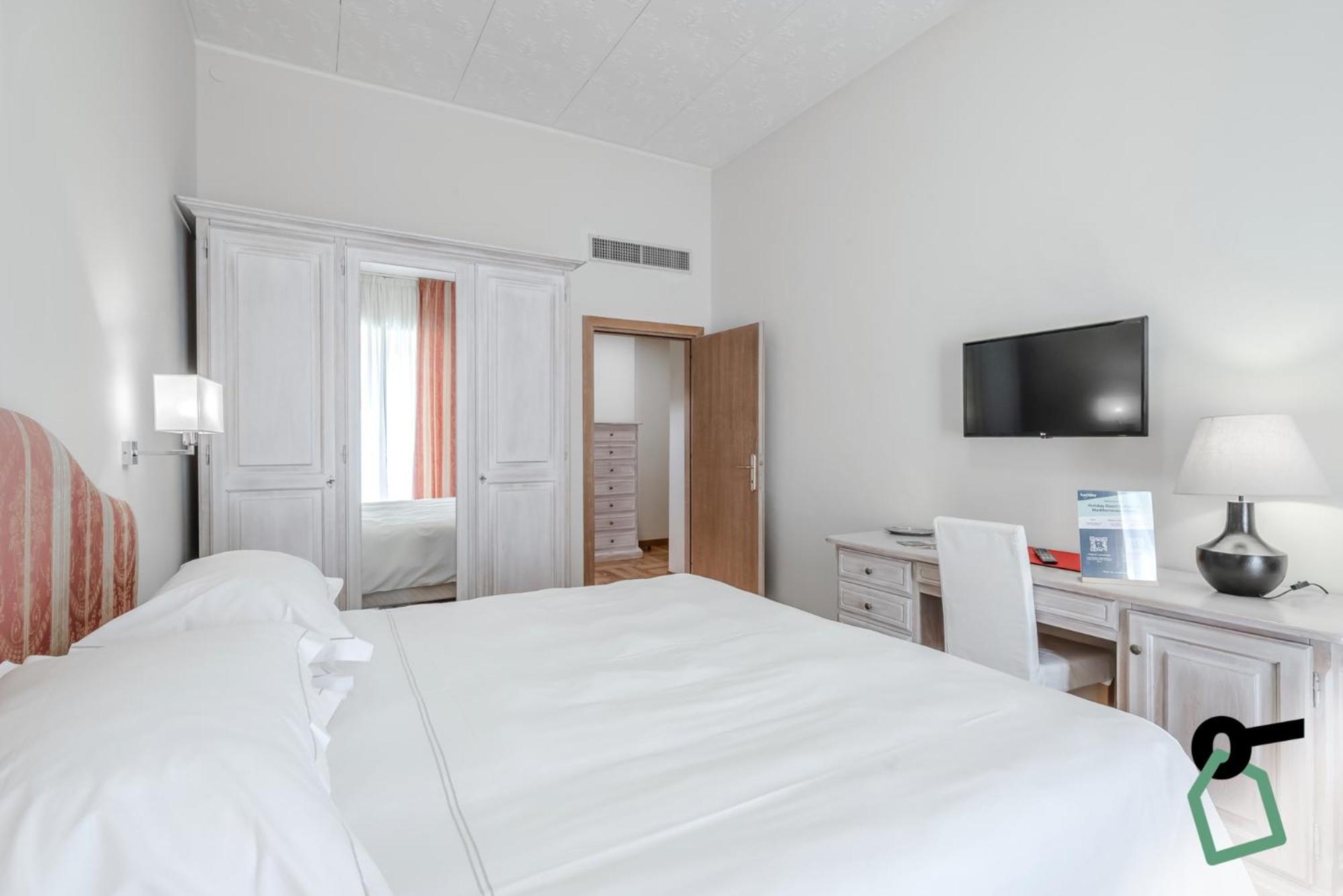 Hotiday Room Collection - Mediterranee Alassio Esterno foto