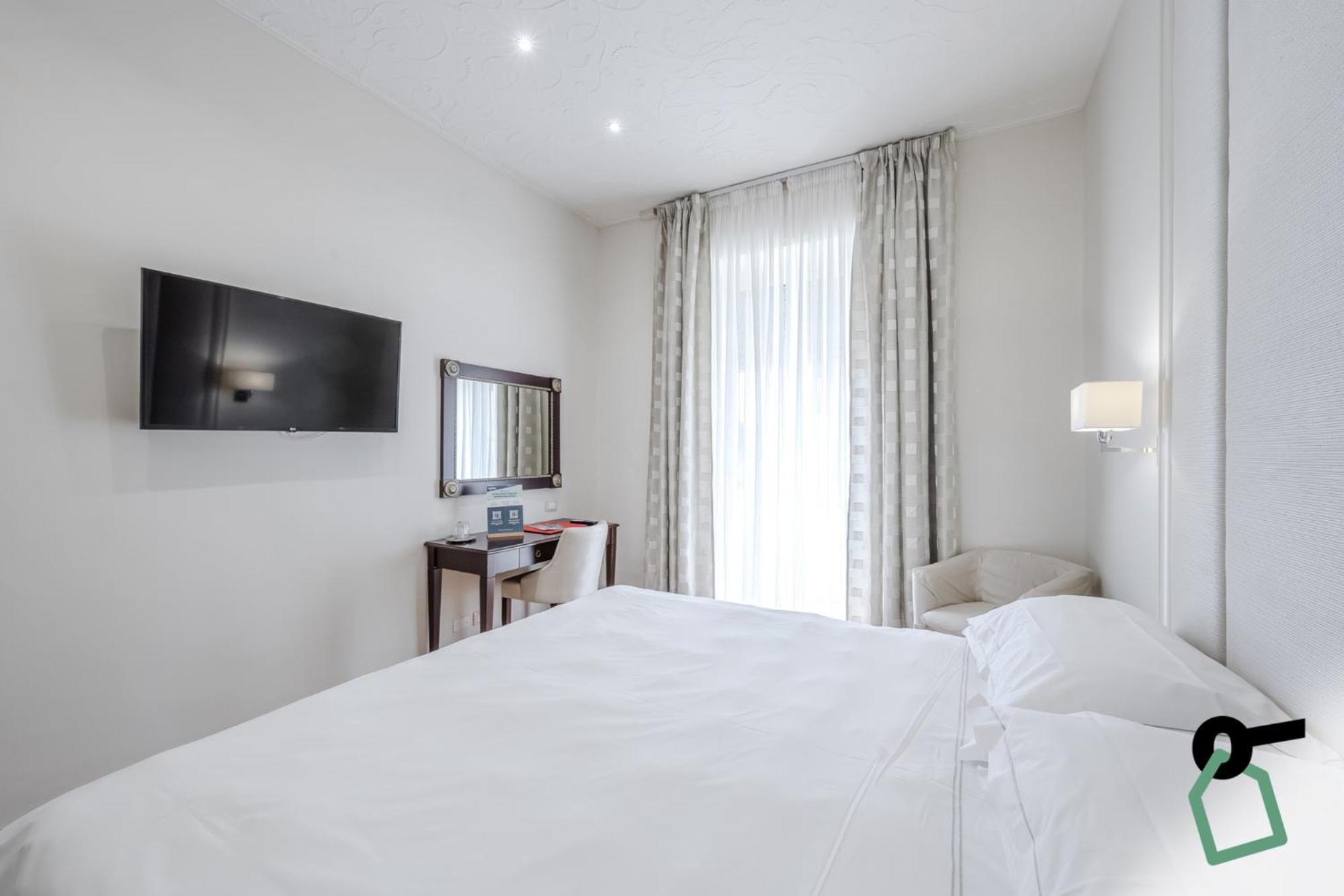 Hotiday Room Collection - Mediterranee Alassio Esterno foto