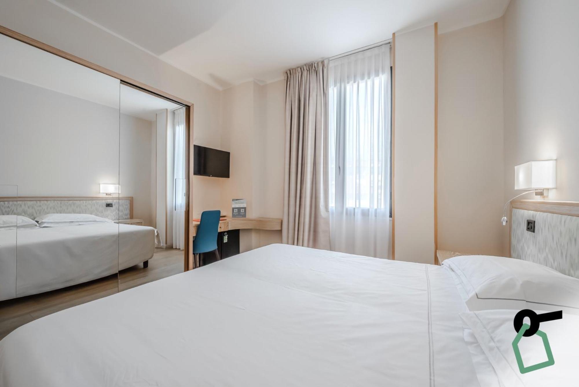 Hotiday Room Collection - Mediterranee Alassio Esterno foto